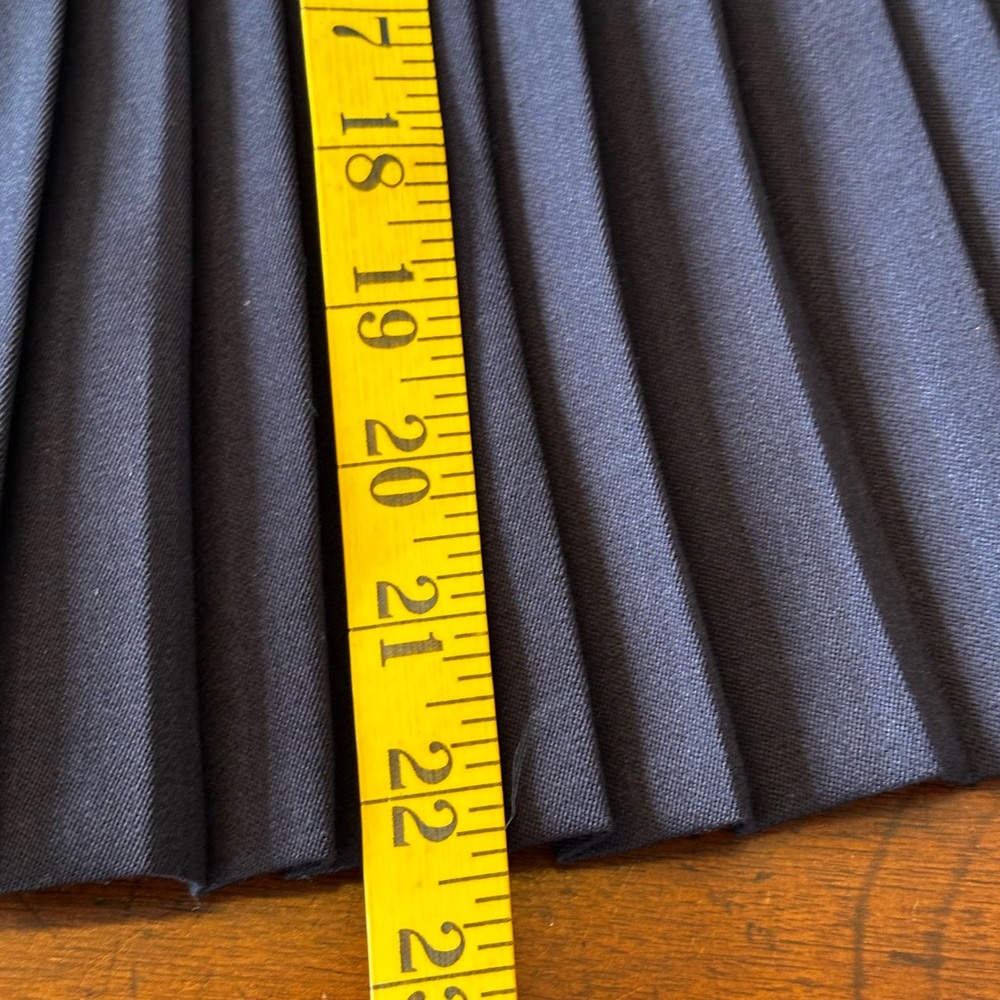 Valentino Boutique vintage 80’s sz 4 black wool pleaded full skirt set - Picture 16 of 16